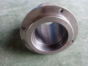 Pièces de fixation en acier inoxydable Duc Hop, pièces de rechange usinées CNC, couleur et taille personnalisées, origine Vietnam - Product Image 2