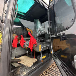 Pelleteuse rétrocaveuse sur chenilles hydraulique moyenne Volvo EC240 de 24 tonnes d'occasion de Corée terrassement chez Competitive Harga - Product Image 6