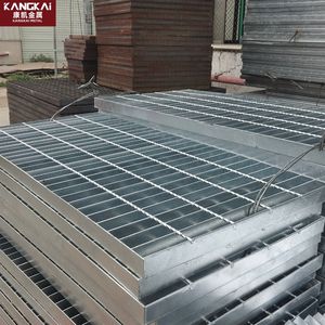 Grilles de sol <span class=keywords><strong>en</strong></span> acier galvanisé et inoxydable sur mesure pour entrepôts extérieurs – Durables et anti-corrosion, <span class=keywords><strong>en</strong></span> vente <span class=keywords><strong>en</strong></span> gros - Product Image 1