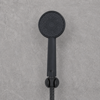 Pommeau de douche noir portable avec tuyau en tissu tressé et support de verrouillage rotatif pour l'entretien des toilettes des wagons de chemin de fer
