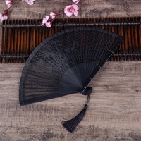 Mini-ventilateur pliant en bambou, style rétro européen, sculpté, élégant, pour femme, avec motif chinois ajouré et peint, pour parfum.