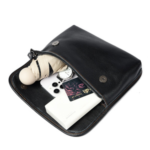 Sac de soirée professionnel en gros pour hommes, sacoche de poignet tendance de haute qualité avec dragonne amovible, sac bandoulière étanche en PU - Product Image 6