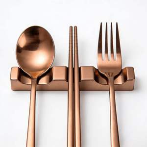 บริการผลิตตามสั่งจากโรงงาน ชุดช้อนสแตนเลสสตีลสีโรสโกลด์ด้าน สำหรับใช้ร่วมกันในงานจัดเลี้ยงหรือร้านอาหาร ดีไซน์หรูหรา - Product Image 2