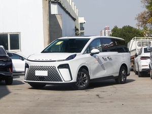 2025 SAIC Maxus <span class=keywords><strong>G70</strong></span> 5 porte 7 posti Premium ammiraglia MPV a trazione anteriore 2.0T automatica benzina R17 taglia pneumatici sinistra <span class=keywords><strong>auto</strong></span> nuova