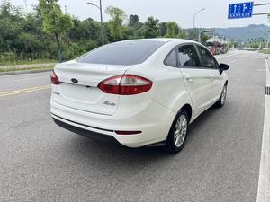 <span class=keywords><strong>Ford</strong></span> <span class=keywords><strong>Fiesta</strong></span> 1.5L d'<span class=keywords><strong>occasion</strong></span> 2009-2014 avec volant à gauche, boîte automatique, sièges en cuir, caméra de recul, pneus R17 - Prix avantageux sur l'extérieur - Product Image 2