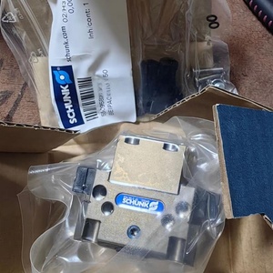 Pinza Neumática Original Alemana PGN 50-2-AS 370449 en Stock - Product Image 2