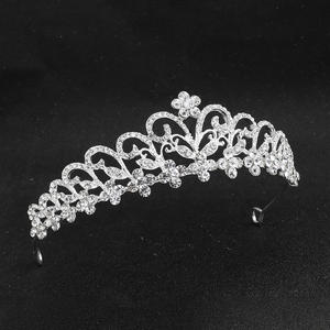 Vente en gros de couronnes nuptiales de <span class=keywords><strong>mariage</strong></span> avec strass et prix bon marché diadèmes de couronne en alliage de cristal diadèmes de reconstitution historique pour fête d'enfants - Product Image 3