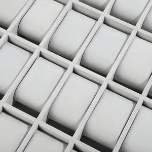 ساعة نانمو مربعة ذهبية مع أكشاك مجوهرات راقية - Product Image 3