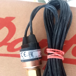LOT- 061F7514 Interruptor, ACB, 28.00bar, 21.00bar-NUEVO LOT- 061F7514 Interruptor ACB 28.00bar 21.00bar-NUEVO Plc Programmi - Product Image 1