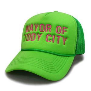 Gorras Trucker Personalizadas de 5 Paneles, Estilo Clásico Y2K, Gorra Trucker con Visera Curva, Gorra Estructurada con Malla Trasera y Cierre a Presión - Product Image 4
