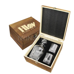 Diamant gravé <span class=keywords><strong>carafe</strong></span> à <span class=keywords><strong>whisky</strong></span> et lunettes barre sertie de <span class=keywords><strong>bouchon</strong></span> pour cadeau et fête <span class=keywords><strong>carafe</strong></span> à <span class=keywords><strong>whisky</strong></span> coffret cadeau En Verre - Product Image 5