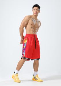 Short de basket-ball personnalisé en maille imprimée respirante Streetwear rouge pour adultes en cours d'exécution avec poche - Product Image 3