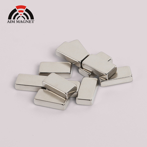 Aimants puissants en néodyme fritté NdFeB sur mesure <span class=keywords><strong>pour</strong></span> usage industriel, soudage, pliage, grade NdFeB haute température 80-230°C, époxy brillant - Product Image 4