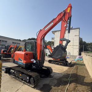 Excavatrice sur chenilles hydraulique Doosan DX60 d'occasion, 6 tonnes, petite pelle pour travaux municipaux et exportation - Product Image 1