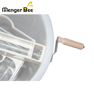 Extractor de Miel Manual Americano MengerBee de 2 Cuadros, Cesta Interior Galvanizada, Diámetro del Barril de 35 cm, 1 Año de Garantía - Product Image 4