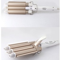 Fer à boucler professionnel à 3 barils pour ondulations en spirale 170-220 ℃   Fer à friser anti-brûlure pour salon et usage domestique