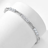 Bracelet Rochime à trois rangs de pierres précieuses, fermoir ajouré, bijou délicat et minimaliste pour femme, idéal au quotidien