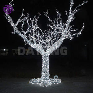 Árbol de Navidad LED Comercial con Luces de Cristal, Decoración para Exteriores, Resistente al Agua IP65, Ideal para Hoteles, Calles y Festivales - Product Image 2