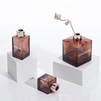 Bouteille en verre écologique de luxe vide de 500 ml, carrée, avec bouchon à vis, pour diffuseur de parfum d'ambiance à bâtonnets d'huiles essentielles, vente en gros