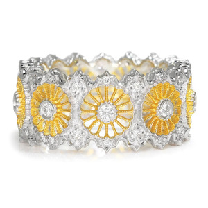 Anello con Grappolo di Fiori T0405 in Argento 925 con Diamante Taglio Brillante Rotondo e Incastonatura a Pavé, Gioiello Unisex per Uso Quotidiano - Product Image 2