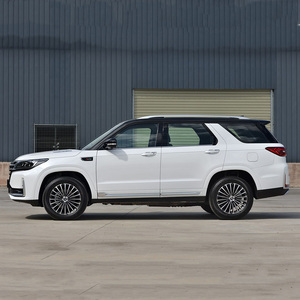 Changan CS95 2017, automobile 2.0T 233 ch L4, voitures d'<span class=keywords><strong>occasion</strong></span> 2WD/4WD <span class=keywords><strong>7</strong></span> <span class=keywords><strong>places</strong></span>, voitures à <span class=keywords><strong>essence</strong></span>, Changan CS 95 SUV en stock - Product Image 4