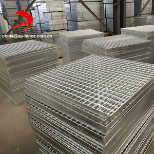 Grilles de gril en acier au carbone durables personnalisées résistantes à l'eau et antirouille pour l'application de plancher Matériaux de construction en métal - Product Image 4