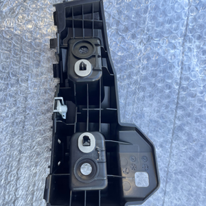 ตัวยึดไฟท้ายรถยนต์ของแท้จากโรงงาน OEM 1755642-00-D ชิ้นส่วนรถยนต์ที่ให้พลังงานแบบใหม่สำหรับเทสลารุ่น X รุ่น <span class=keywords><strong>Y</strong></span> <span class=keywords><strong>BYD</strong></span> Han - Product Image 2