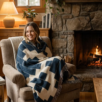 Plaid Moderne Géométrique Jacquard Tissé avec Franges et Pompons pour Canapé et Lit, Motif Ethnique Audacieux à Blocs, Couverture d'Accent Décorative pour la Maison