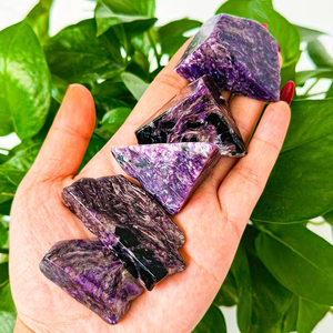 คริสตัลโฮล่า หินชารอยต์ดิบคุณภาพสูง น้ำหนัก 1 กก. ขายส่ง สำหรับตกแต่งบ้านและเป็นของขวัญวันวาเลนไทน์ - Product Image 6