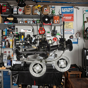 Motocicleta de cuatro <span class=keywords><strong>ruedas</strong></span> modificada casera, <span class=keywords><strong>Kart</strong></span>, ATV, diferencial, suspensión de transmisión del eje trasero, montaje de freno de disco de 55cm, acero nuevo - Product Image 3