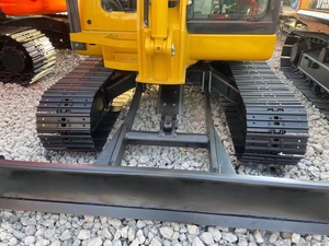 Mini-excavatrice hydraulique sur chenilles d'occasion PC56 de 5 tonnes, modèle 2019, de fabrication japonaise, pour travaux de construction - Product Image 6
