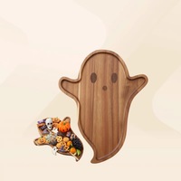 Leuk houten serveerplank met spookvorm voor Halloween, herfst, charcuterie, kaas, gedroogd fruit, noten, snacks en feestjes.