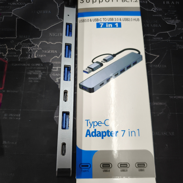 High Speed USB 3.0 Type-C 8-Port Thunderbolt 3 Docking Station with HDTV Support for Computer-Stock