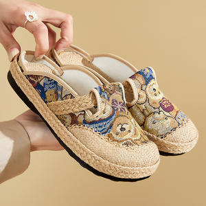 Sandalias planas informales de tendencia de verano a la moda para <span class=keywords><strong>mujer</strong></span>, zapatos de estilo para caminar con patrón de cuadrícula para <span class=keywords><strong>mujer</strong></span>, zapatos clásicos - Product Image 5