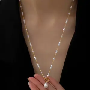 Gioielli di moda collane moda europea e americana imitazione perla 0T fibbia collana lunga barocca perla d'acqua dolce