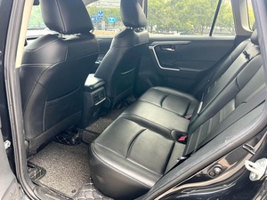 Auto Usata in Offerta per Pendolari, Città, Famiglia e Viaggi a Basso Costo |   <span class=keywords><strong>Toyota</strong></span> RAV-4 Edizione Fashion |   LWD SUV |   Benzina 2.0L - Product Image 5