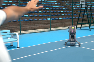 Robot de Entrenamiento de Tenis AceiiLab A1 con IA, Máquina de Pelotas Inteligente de 130 km/h, Control por Aplicación, Capacidad para 120 Pelotas, para Práctica de Tenis - Product Image 4