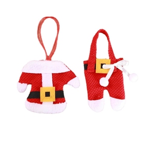 Venta al por Mayor de Porta Cubiertos Navideños con Diseño de Traje de Santa Claus, Bolsa para Cubiertos, Decoraciones para Mesa - Product Image 5