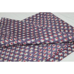Tela Ligera Hecha a Mano en India con Estampado Sanganeri para Ropa, Edredones, Bufandas, Vestidos, Cortinas y Materiales de Tapicería - Product Image 2