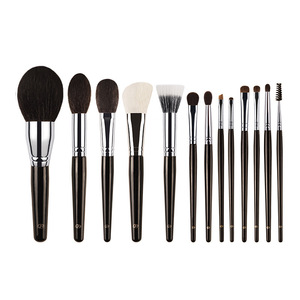 Juego de brochas de maquillaje Qingyun, 13 Uds., pelo sintético de animales, mango de madera, Kit completo para base en polvo, cejas - Product Image 1