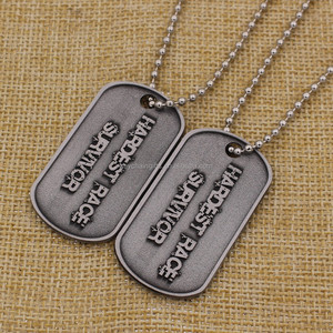 Targhette per Cani in Metallo Personalizzate con Logo, Realizzate con Fusione Sostenibile ed Elettroplaccatura, Incisione Laser, Decorazione a Rivetti e Motivo a Punti - Product Image 2