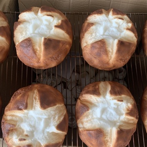 Pan de queso y ajo de 6 pulgadas, 1 unidad, de poliuretano, delicioso, para desmenuzar, accesorios para fiestas, juguetes de mozzarella para la cena, cocina - Product Image 5