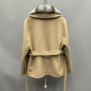 Veste <span class=keywords><strong>en</strong></span> cachemire élégante de style nouveau Jancoco pour femmes, manteau court <span class=keywords><strong>en</strong></span> cachemire personnalisé avec <span class=keywords><strong>col</strong></span> <span class=keywords><strong>en</strong></span> <span class=keywords><strong>fourrure</strong></span> de renard véritable - Product Image 2