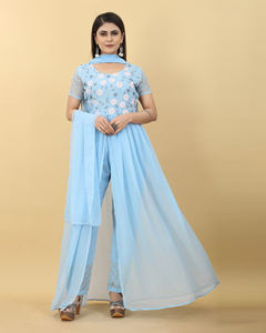 Festival Wear Top-Bottom-Ensemble Dupatta avec broderie Costume Salwar pour dames avec combinaison de couleurs géniales Costumes Punjabi - Product Image 2