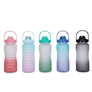 Botol air motivasi olahraga Fitness Gym dengan lengan penyimpanan terisolasi dan tali jinjing warna berbeda