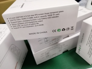 Máy Chơi Game Cổ Điển RG350, Máy Chơi Game Cầm Tay 16GB Màn Hình IPS 3.5 Inch, Đầu Ra TV, Có Thể Sạc Lại - Product Image 5