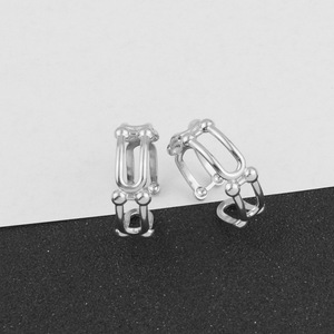 Anillo en Forma de U de Acero Inoxidable de Diseño Exclusivo, Estilo Simple, Anillos Geométricos para Mujer, Joyería de Moda al por Mayor - Product Image 3