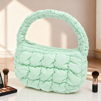Pochette matelassée pastel en forme de nuage pour femme, sac à main mini en forme de croissant pour soirée, mariage, cadeau de demoiselle d'honneur