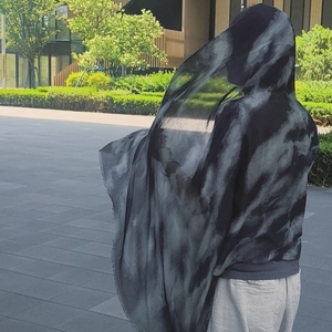 Al por mayor OEM/ODM Chales <span class=keywords><strong>de</strong></span> algodón modal estampados, Hijab <span class=keywords><strong>de</strong></span> modal tejido con estampado <span class=keywords><strong>de</strong></span> mármol personalizado, Pañuelo <span class=keywords><strong>de</strong></span> acuarela, Tela <span class=keywords><strong>de</strong></span> viscosa rayón 2026 - Product Image 1
