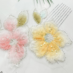 Patch brodé de fleurs perlées colorées en gros pour artisanat DIY, décoration de vêtements et d'accessoires - Product Image 5